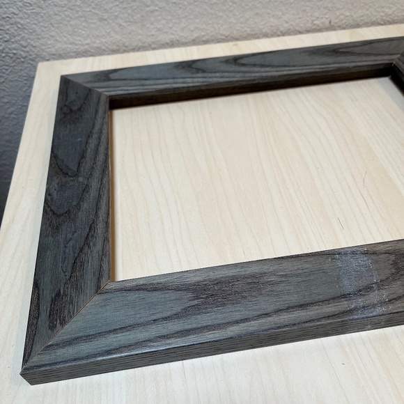 Hardwood Custom Art Frame. External 12.5 x 16. 2 in broad frame. Unused - Picture 1 of 5